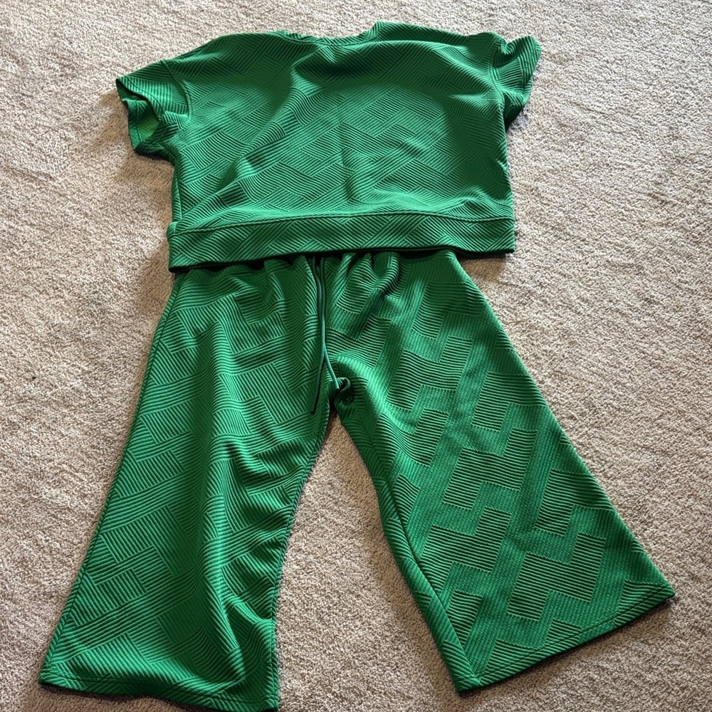 Green Textured Top and Pants Set size large